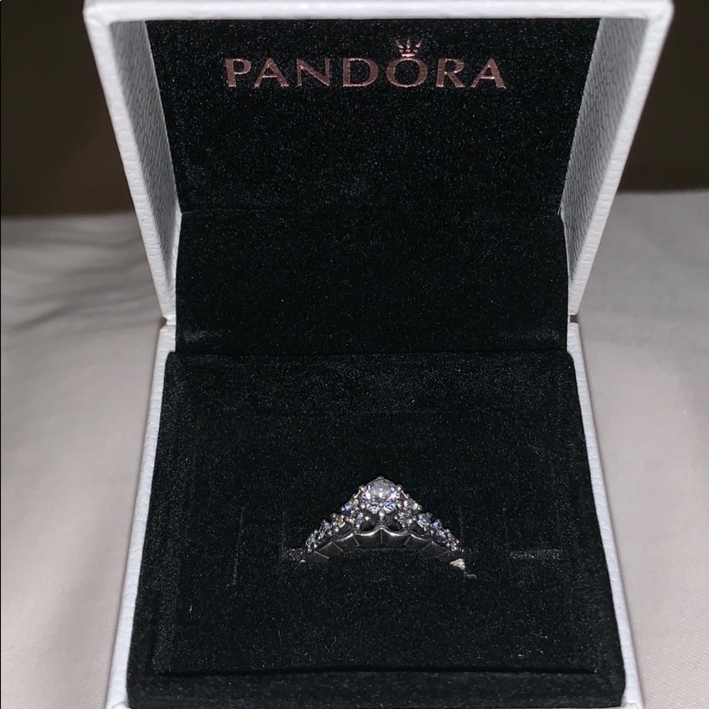 pandora fairytale tiara ring
